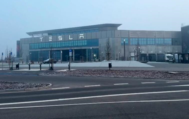 В Германии открыли дело из-за атаки на завод Tesla