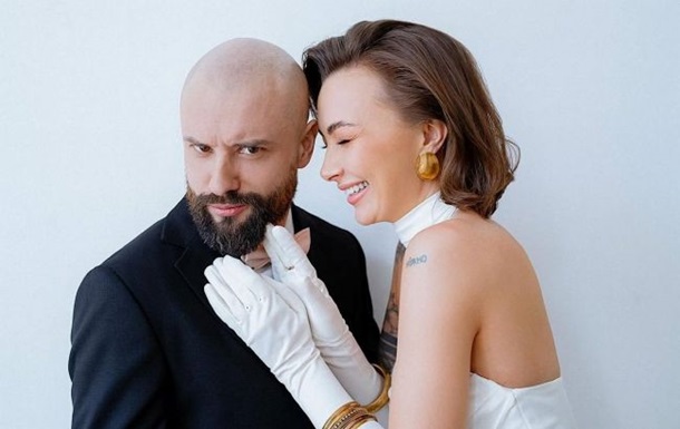 Учасник  Ліги сміху  Віктор Розовий замилував кадрами з весілля