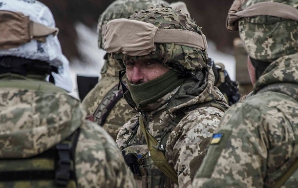 У 70% украинцев есть близкие, которые воевали или воюют на фронте - опрос