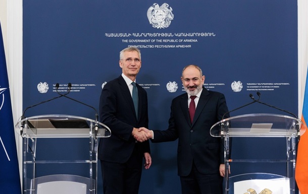 Генсек НАТО вперше за 10 років прибув до Вірменії