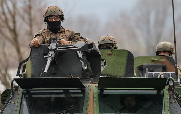 Не хватает солдат: Европа возвращает призыв в армию