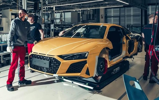 Audi прекратила выпуск самой быстрой и дорогой модели