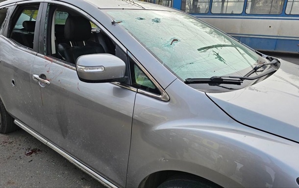 В Херсоне оккупанты обстреляли такси: есть жертва