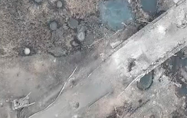Украинский робот уничтожил логистический мост россиян