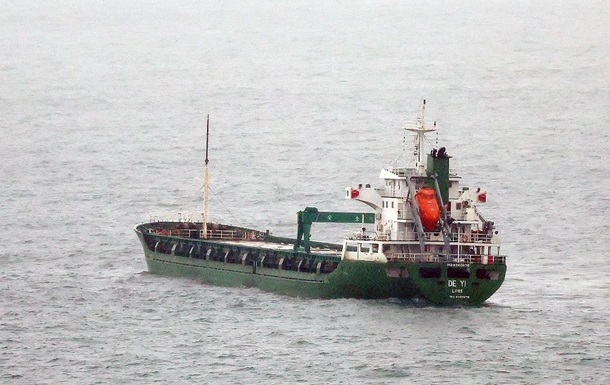Південна Корея затримала вантажне судно, що прямувало в Росію з КНДР