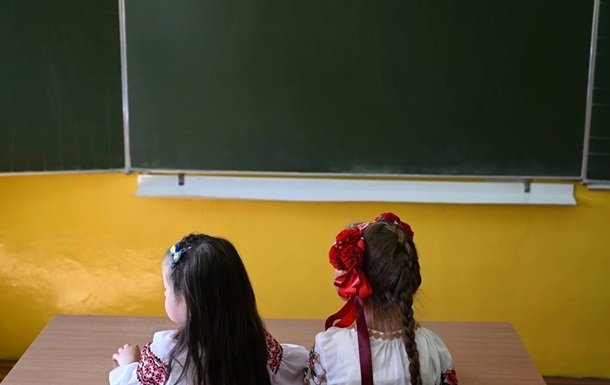 Украинских детей в Польше обяжут посещать школы