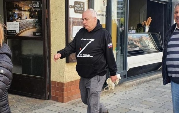 Полиция Чехии проводит расследование относительно Z на одежде