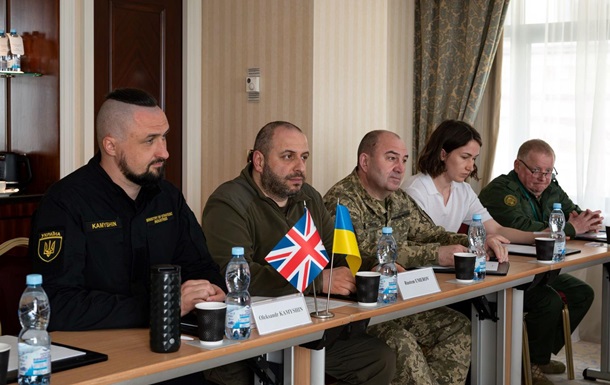 Украина и Британия подписали оборонное соглашение