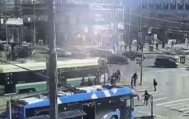 У Петербурзі  розумний  трамвай збив натовп людей