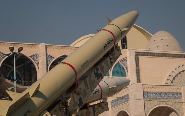 США зафіксували переміщення ракет і дронів в Ірані - CNN