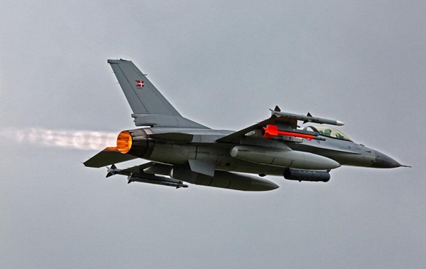 Данія продала Аргентині винищувачі F-16
