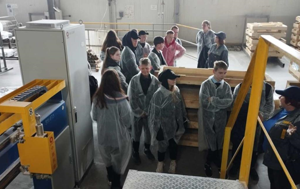 У Татарстані планують задіяти підлітків для роботи на військових заводах
