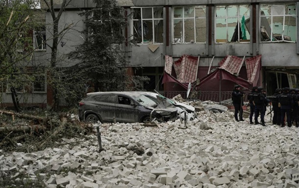 Росіяни вбили у Чернігові 13 людей, 60 - поранили