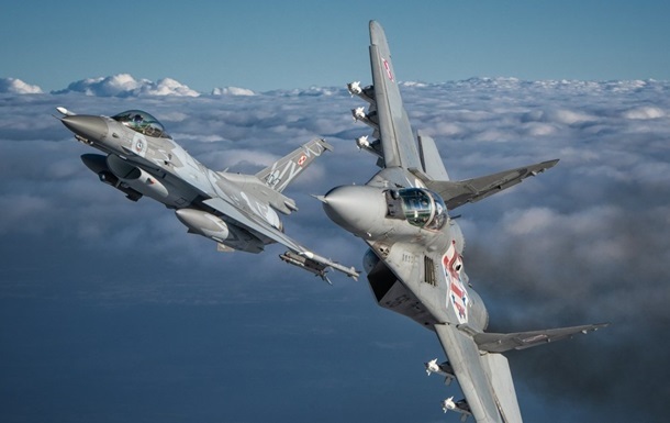 NATO aircraft take off in the air because of Russia’s attack on Ukraine ...