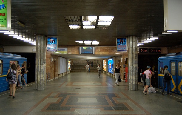 Стало відомо, чи закриють станції метро Почайна й Тараса Шевченка у Києві