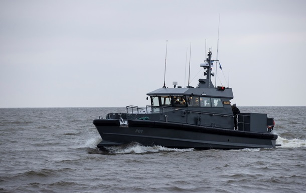 Эстония передала Украине патрульные катера