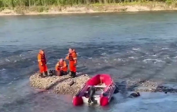 У річці Тисі виявили тіла двох загиблих чоловіків