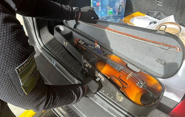 Прикордонники завадили вивезти в Польщу скрипку Страдіварі