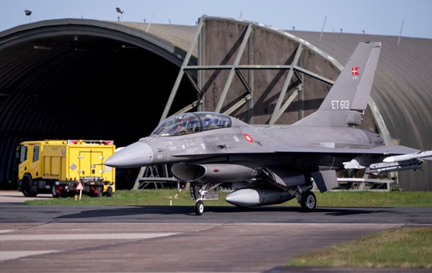 Зеленский и премьер Дании обсудили F-16