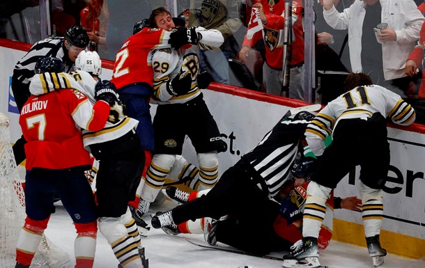 НХЛ плей-офф: Ванкувер стартовал камбэком в 1/4-й