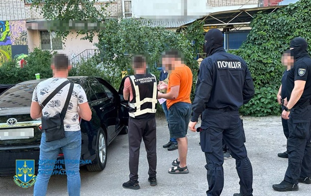 На Дніпропетровщині шахраї ошукали родичів військових і волонтерів