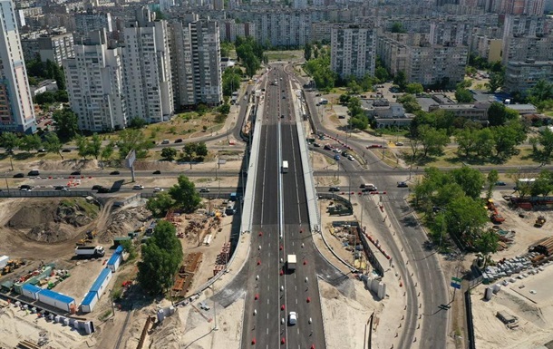 Кличко сообщил об открытии моста в Киеве стоимостью 2 млрд
