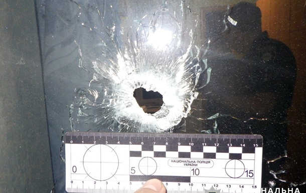 У Бердичеві затримали чоловіка, який стріляв у спальному районі по вікнах