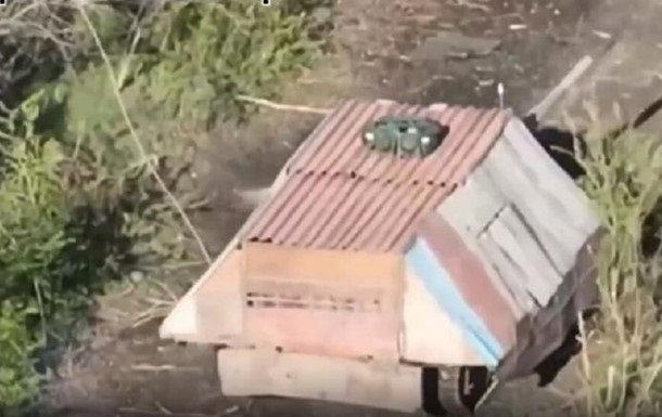 Нацгвардейцы показали уничтожение российских  танков-сараев 