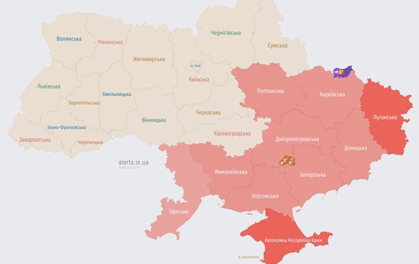 На сході та півдні України оголошена повітряна тривога