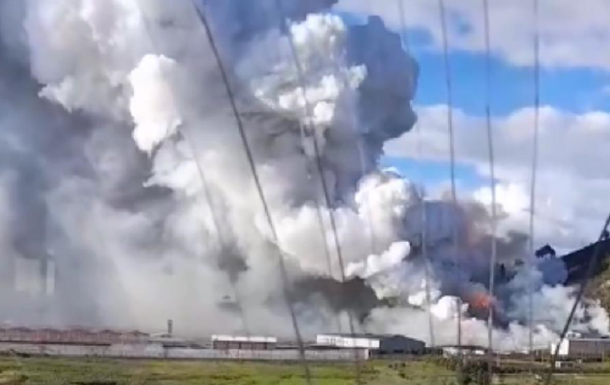 В Колумбии произошел взрыв на складе пиротехники, десятки раненых