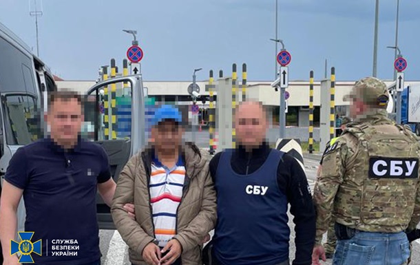 До Польщі екстрадовано ділка, який переправляв мігрантів до ЄС - СБУ