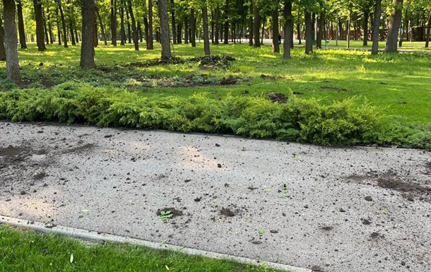 Во время удара по парку в Харькове люди не пострадали – мэр