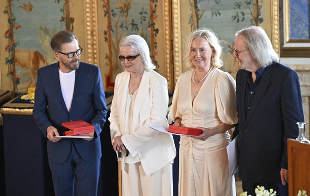 Учасники групи ABBA стали командорами І класу королівського ордену Вази
