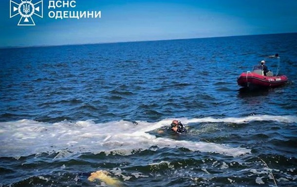 В Одессе извлекли из моря тело погибшей полицейской