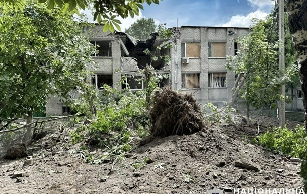Войска РФ обстреляли поселок в Херсонской области: есть раненые