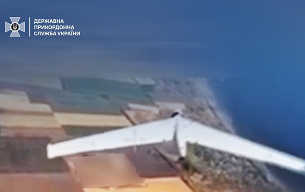Пограничники FPV-дроном сбили беспилотник Zala