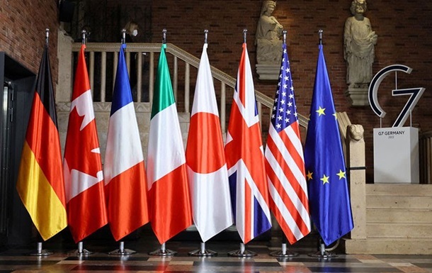 Лидеры G7 на саммите согласуют кредит на 50 млрд долларов для Украины - СМИ