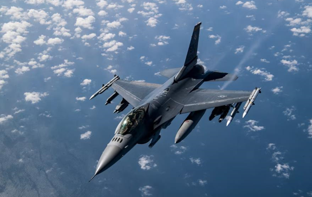 Румунія оплатить навчання українських пілотів на F-16