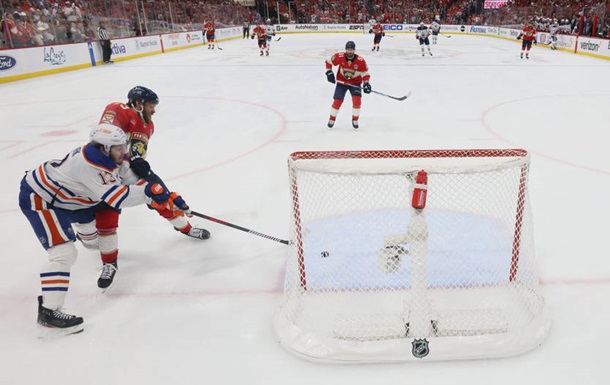 НХЛ плей-офф: Эдмонтон сократил отставание в серии