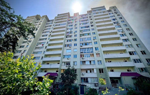Удар по Одесі: пошкоджені 70 квартир у двох будинках