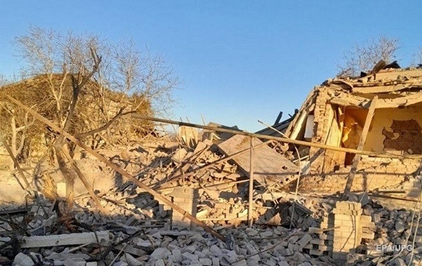 Російські військові вдарили дроном по будинку в херсонському селі