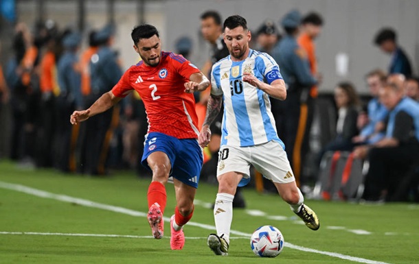 Аргентина тяжело одолела Чили на Копа Америка