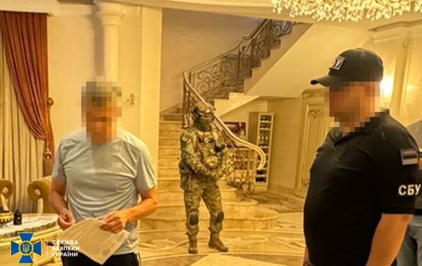 Мер Мукачева і голова райради отримали підозри