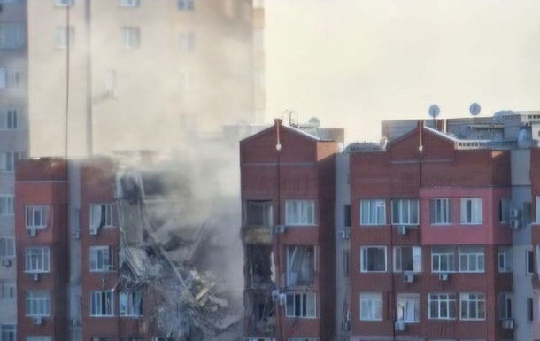 РФ атакувала Дніпро: пошкоджено дев ятиповерхівку