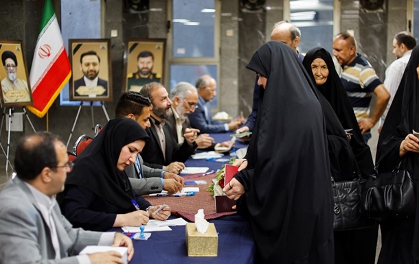 В Ірані пройшов перший тур президентських виборів