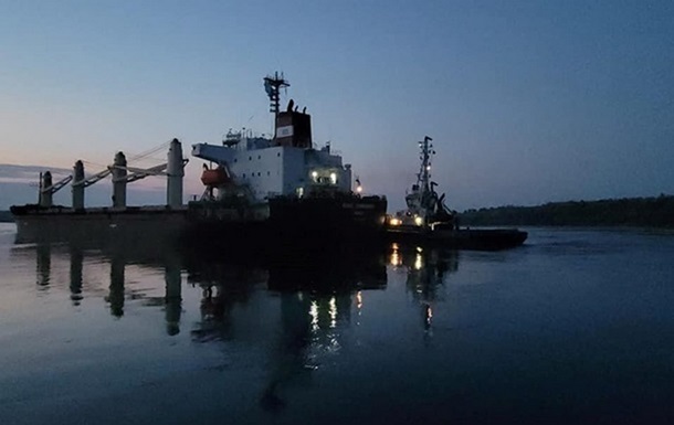 Три страны разминируют Черное море для экспорта зерна из Украины