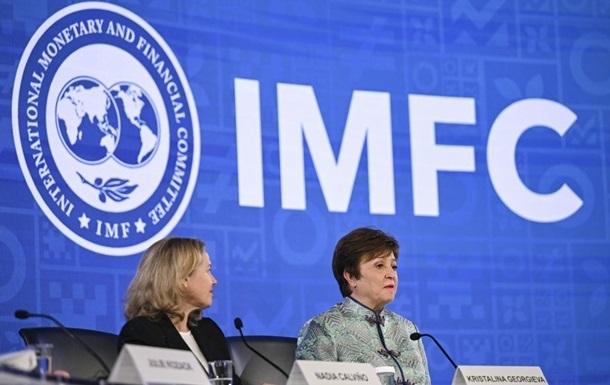 Украина получила 2,2 млрд долларов от МВФ