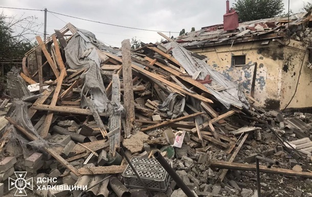Росіяни вдарили по Руській Лозовій на Харківщині: є постраждалі