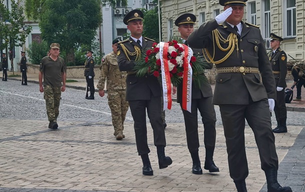 В Киев прибыл начальник Генерального штаба Вооруженных сил Польши
