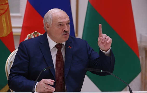 Мир дрогнет: чьи уши торчат за угрозами Лукашенко